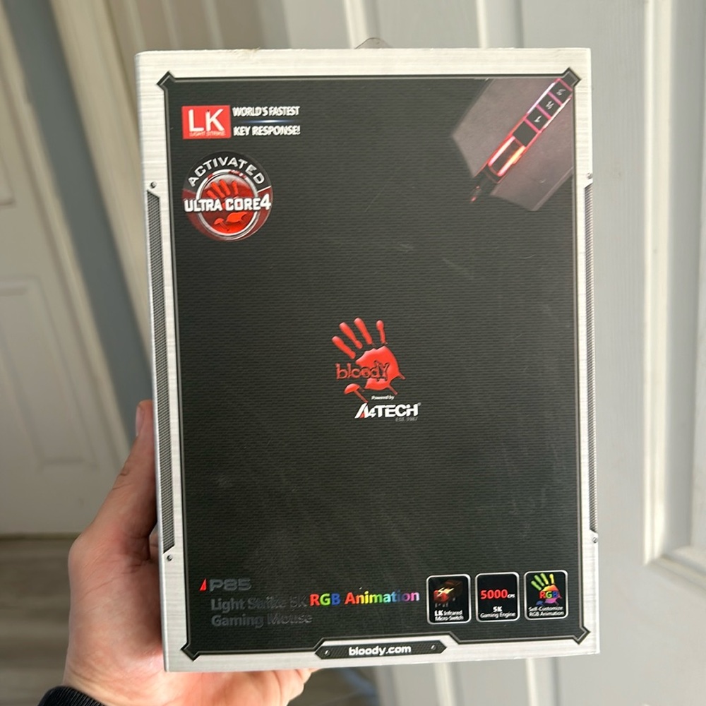 P85 bloody hand gaming mouse